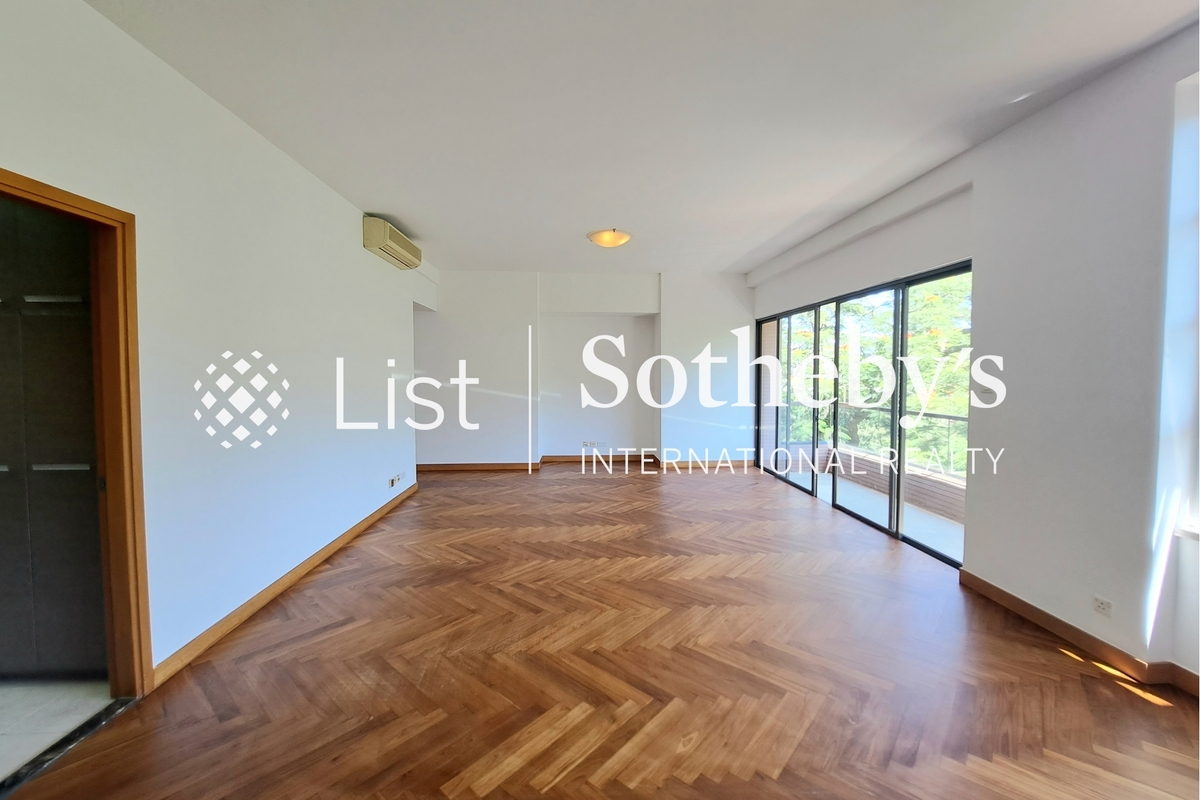 Ho's Villa 松竹苑 | Living and Dining Room