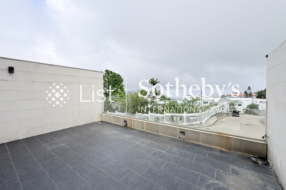 Little Palm Villa 棕林別墅 | Private Terrace off Living Room