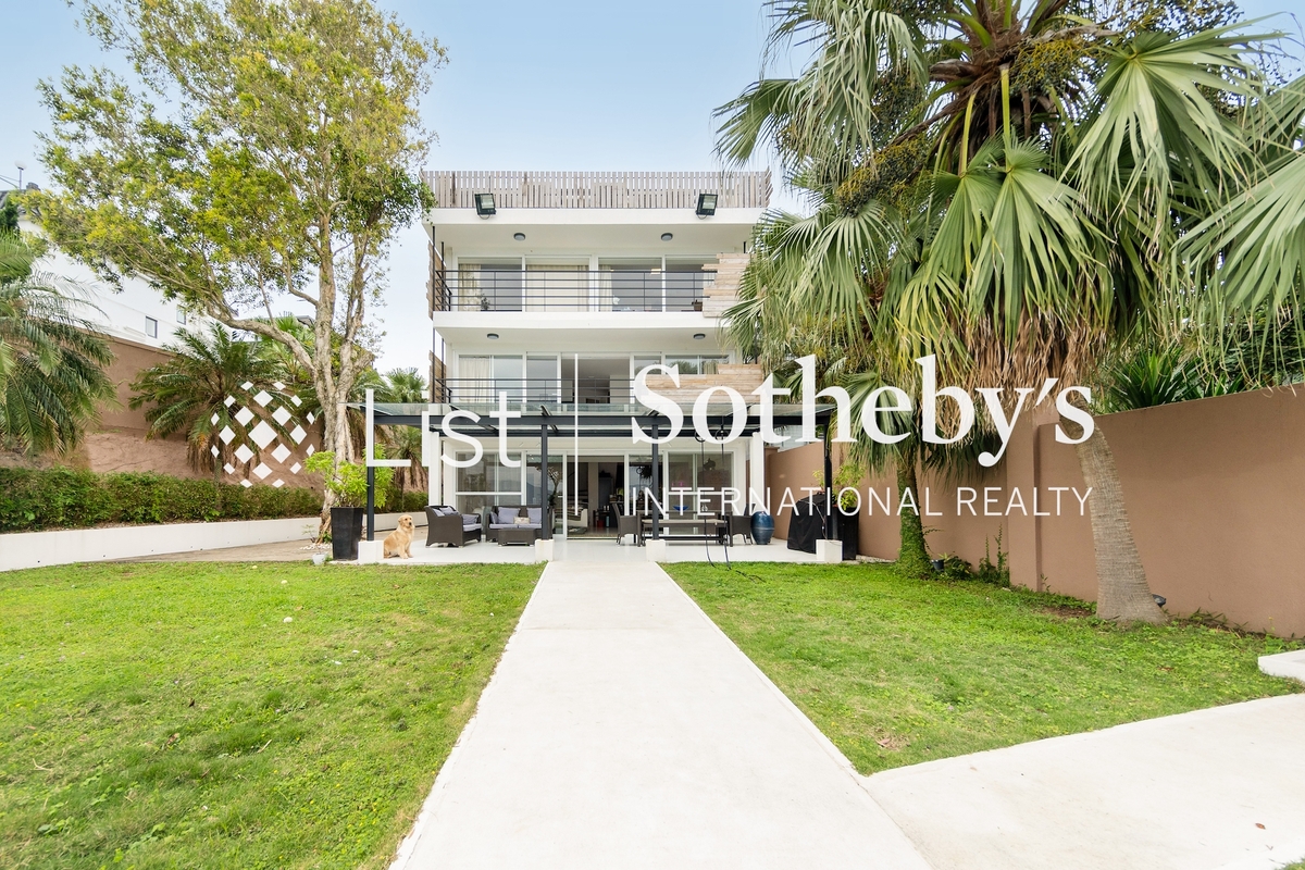 Sheung Sze Wan 相思湾 | Private Garden off Living and Dining Room