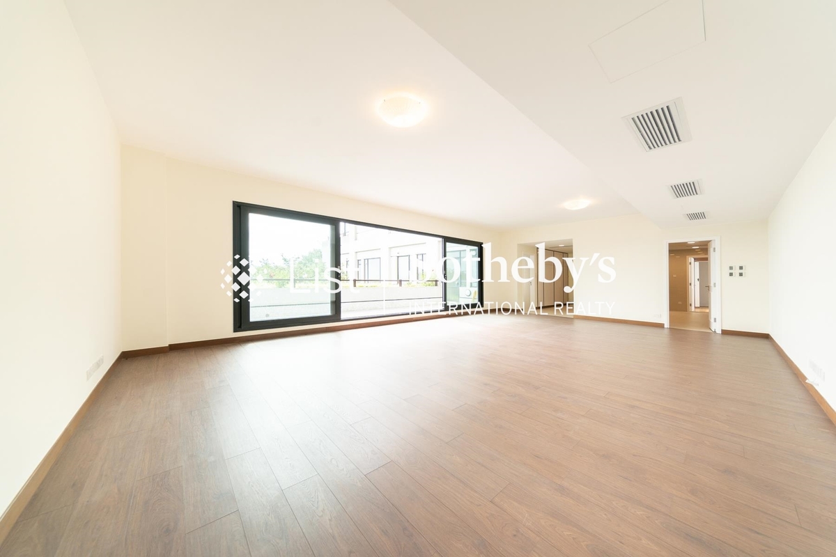 Galesend 百祿徑6號 | Living and Dining Room