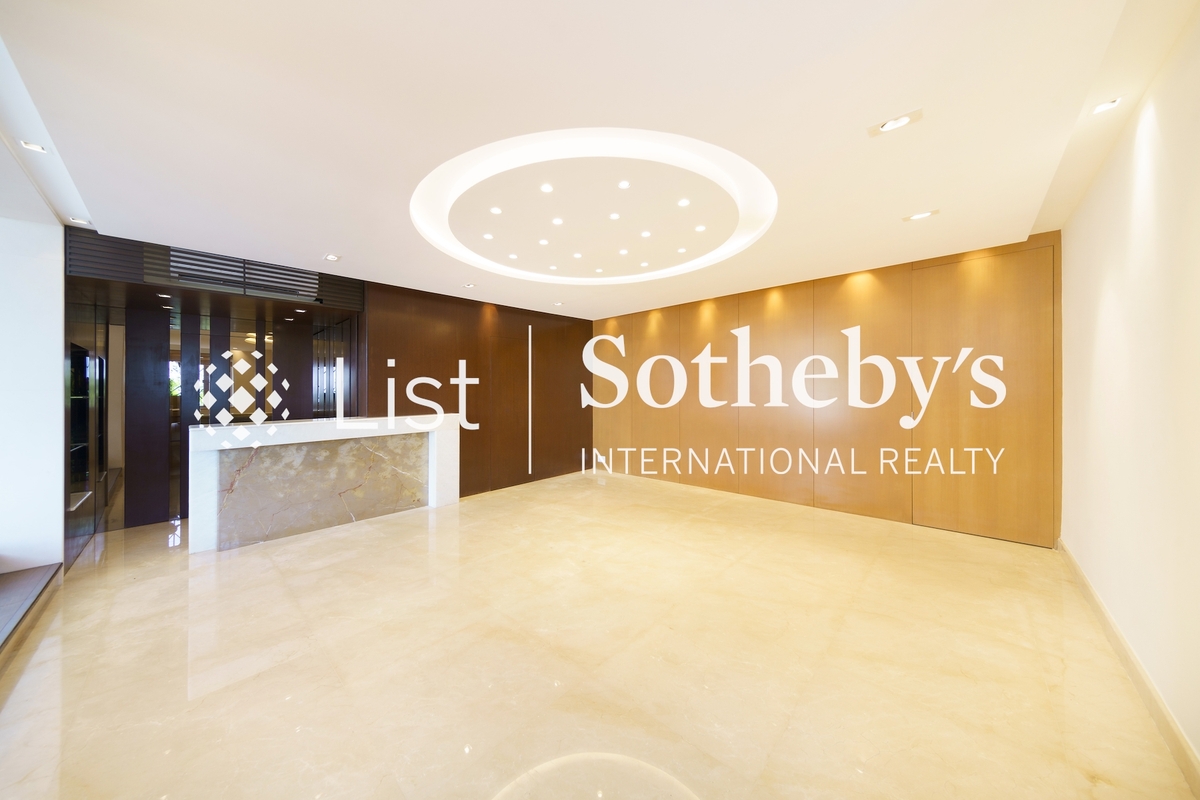 Chu Wan 岫云 | Living and Dining Room