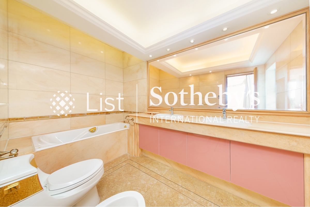 Chu Wan 岫云 | Master Bathroom