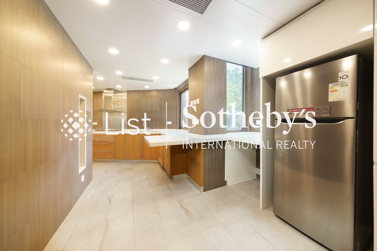 Yue Hing Court 余庆园 | Upper Kitchen