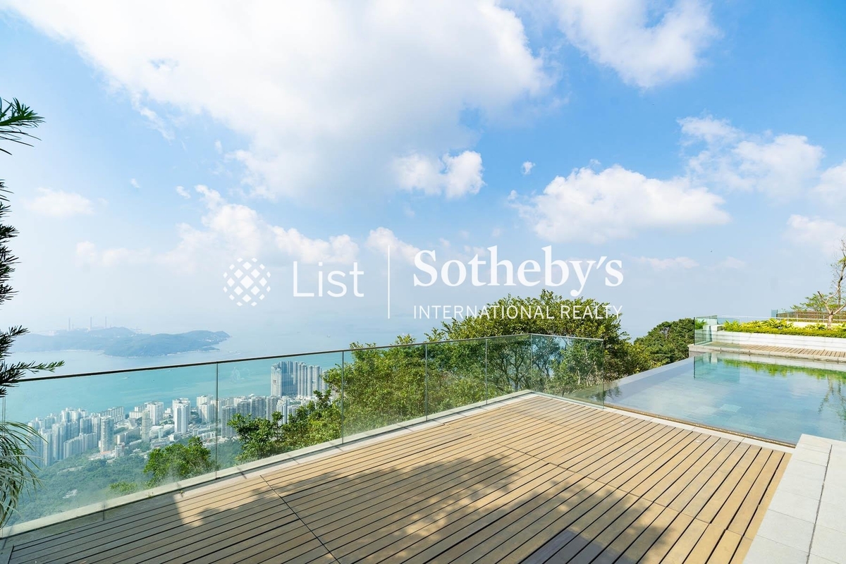 No. 54-58 Mount Kellett Road 加列山道 54-58號 | Private Garden off Living Room