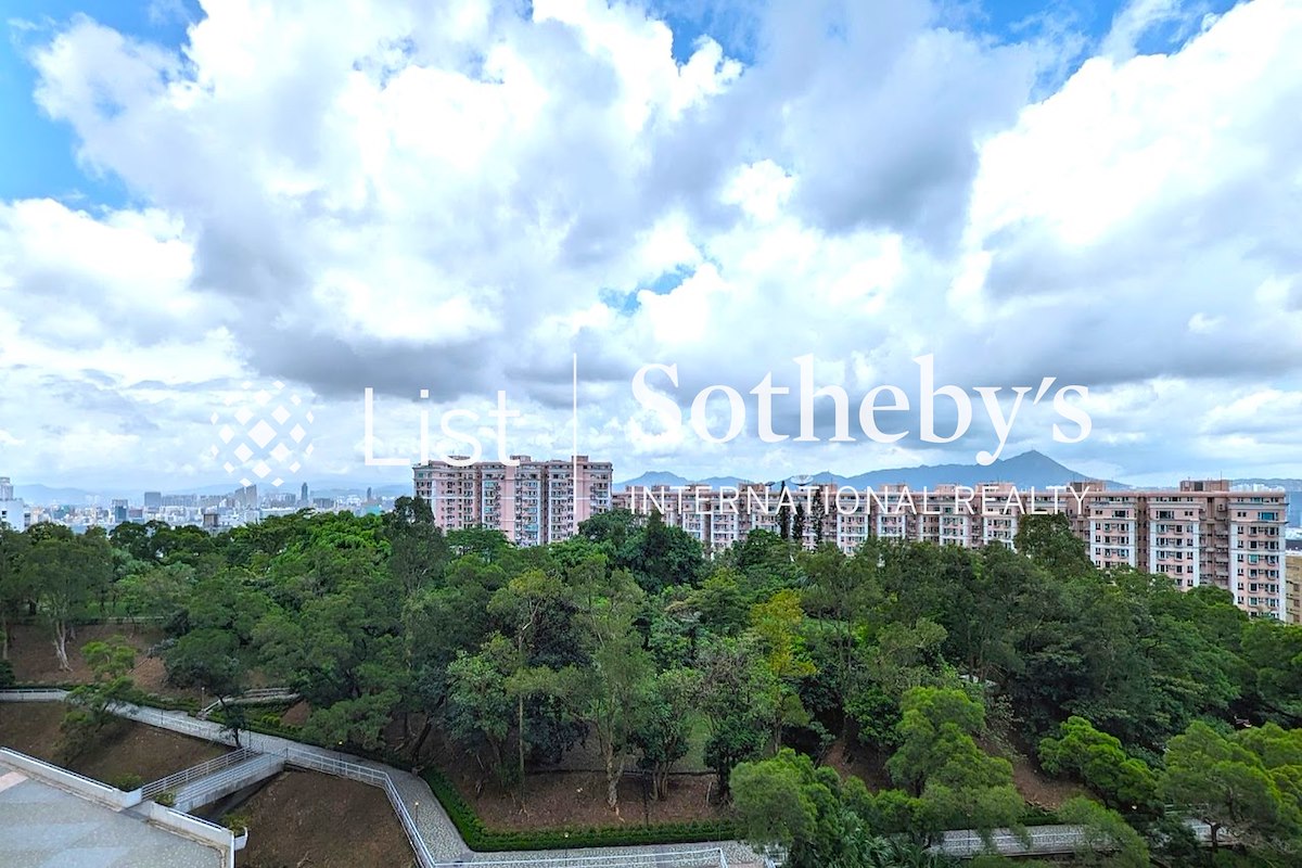 Braemar Hill Mansions 赛西湖大厦 | View from Living and Dining Room