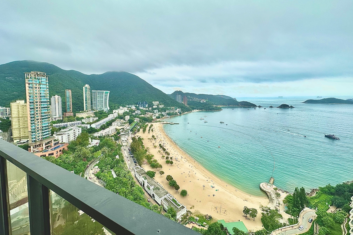 Repulse Bay Apartments 浅水湾花园大厦 | View from Living and Dining Room