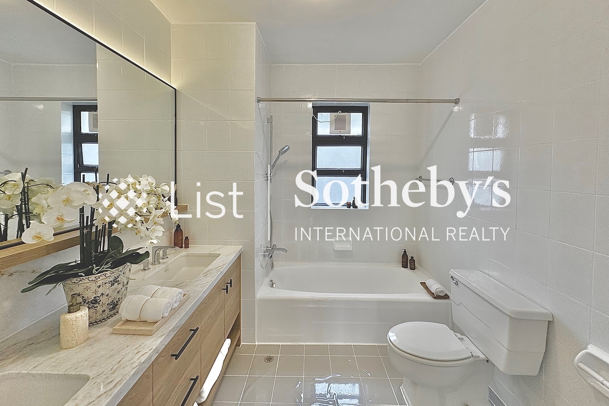 Repulse Bay Apartments 浅水湾花园大厦 | Master Bathroom