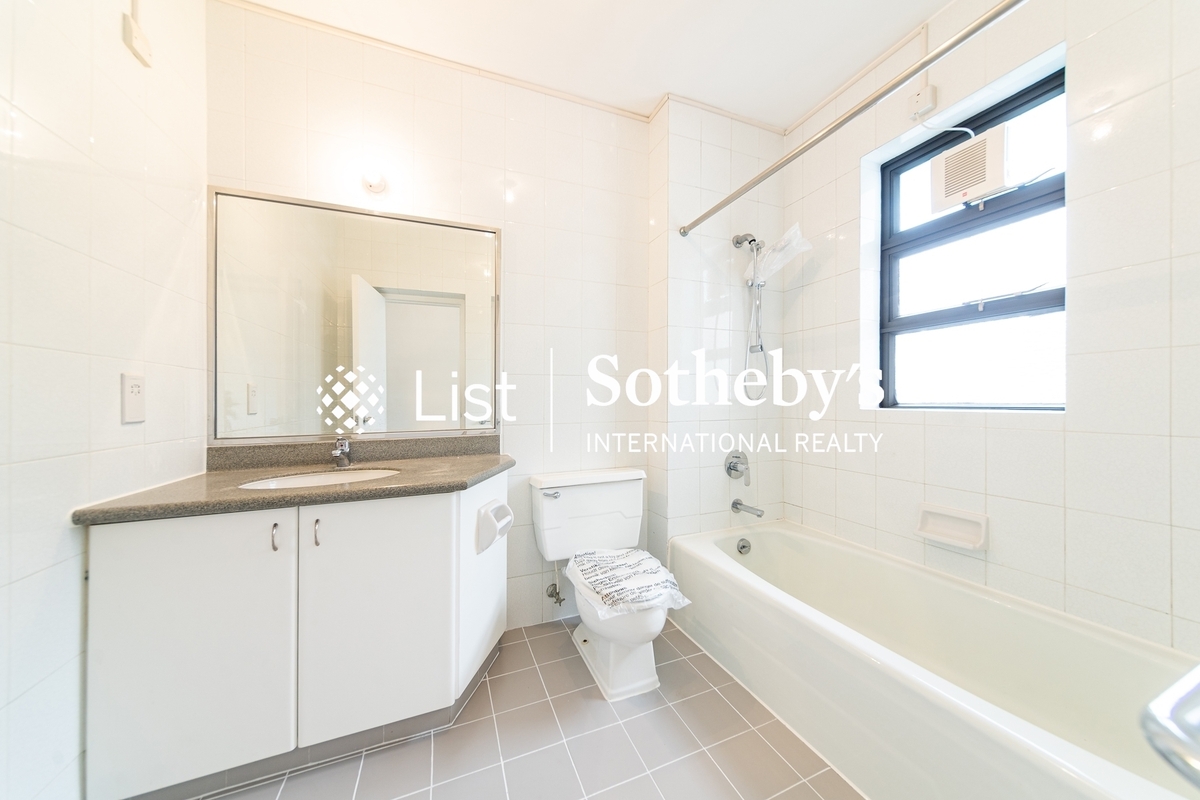 Repulse Bay Apartments 淺水灣花園大廈 | Second En-suite Bathroom