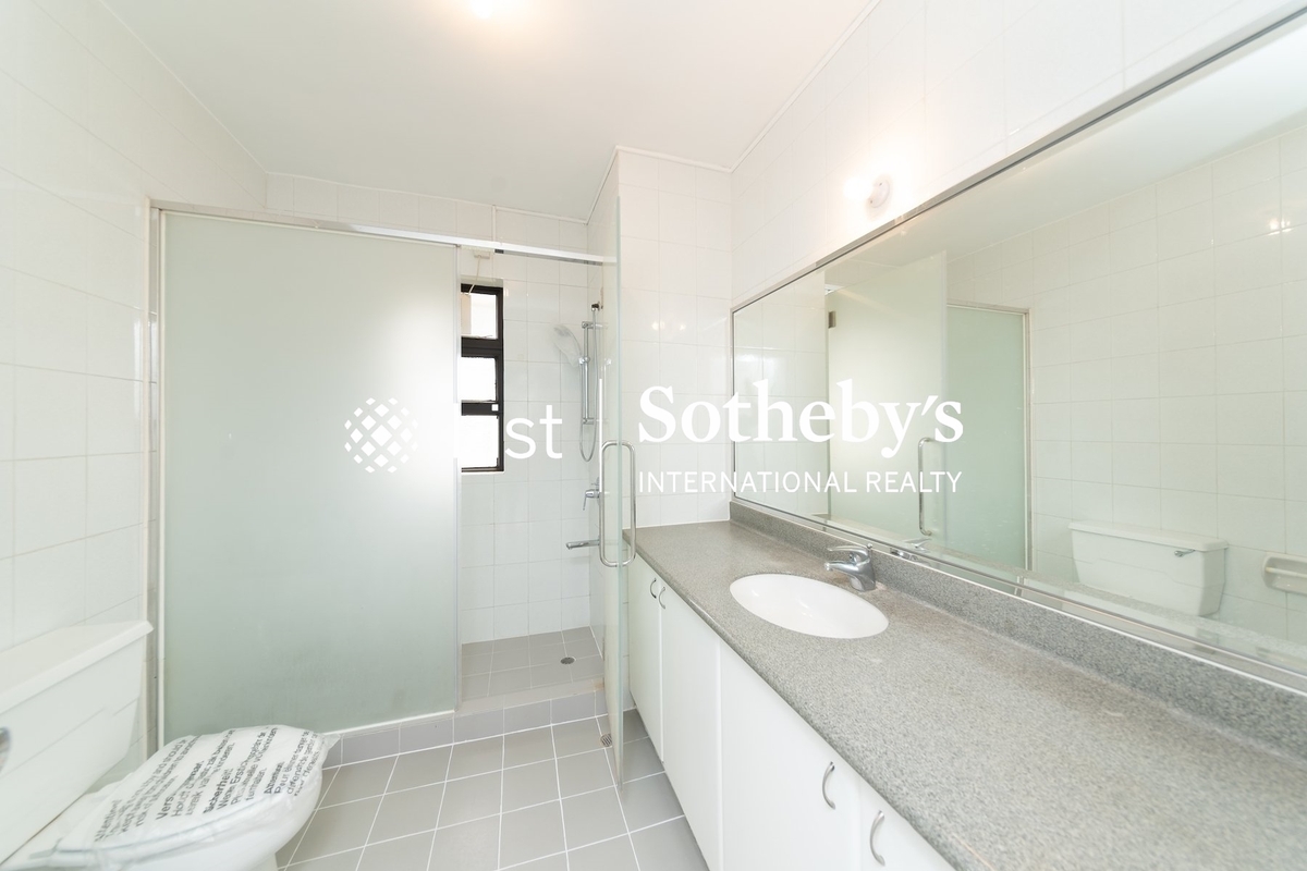 Repulse Bay Apartments 淺水灣花園大廈 | Master Bathroom