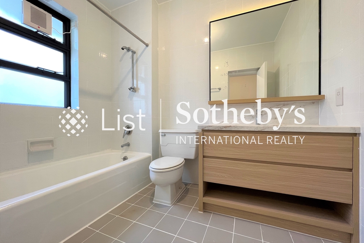 Repulse Bay Apartments 浅水湾花园大厦 | Second En-suite Bathroom