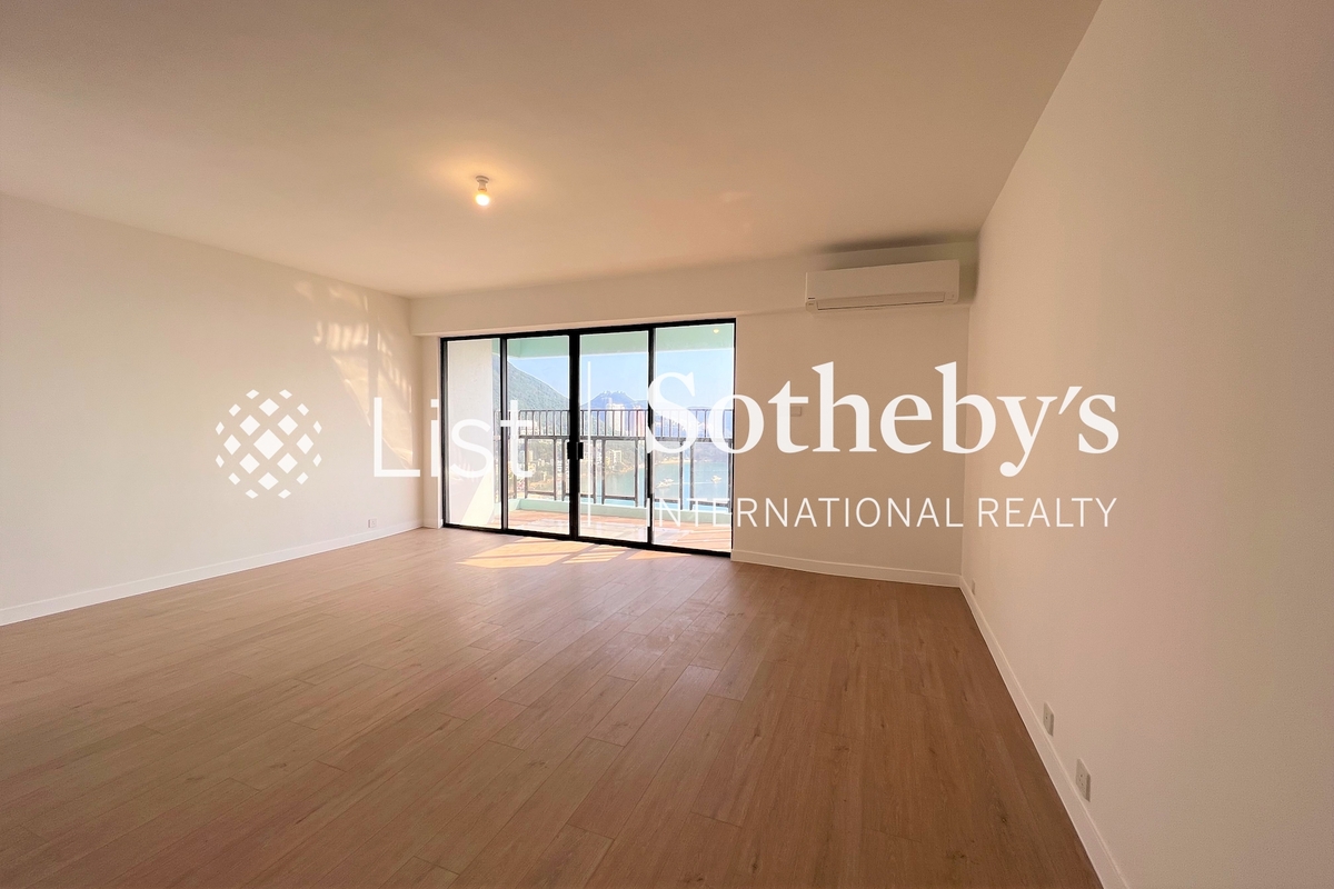 Repulse Bay Apartments 浅水湾花园大厦 | Living Room