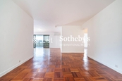 Repulse Bay Apartments 淺水灣花園大廈 | Living and Dining Room
