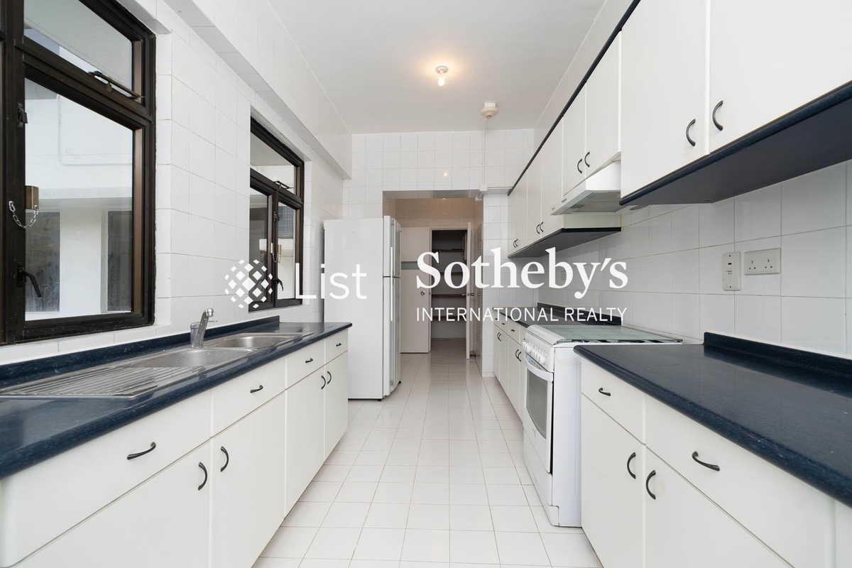 Repulse Bay Apartments 淺水灣花園大廈 | Kitchen