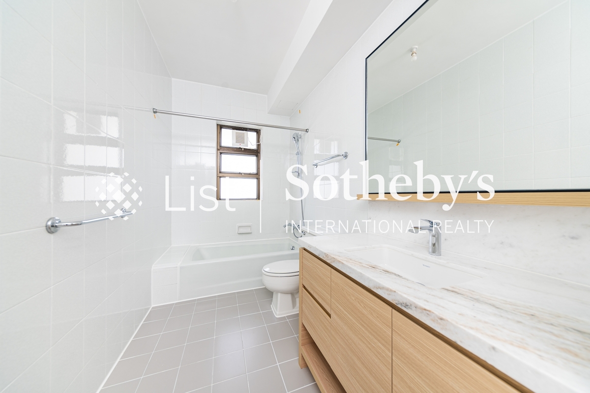 Repulse Bay Apartments 浅水湾花园大厦 | Guest Bathroom