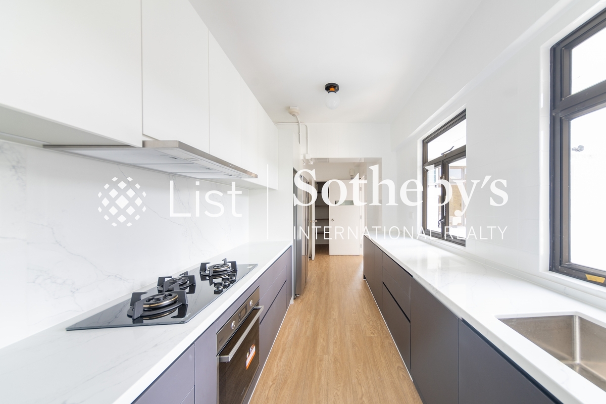 Repulse Bay Apartments 浅水湾花园大厦 | Kitchen