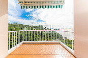 Vista Horizon 舂磡角道68-70號 | Balcony off Living and Dining Room