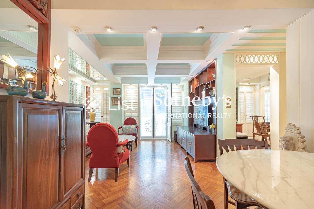 Apartment O (Causeway Bay) 開平道5及5A號 | Living and Dining Room