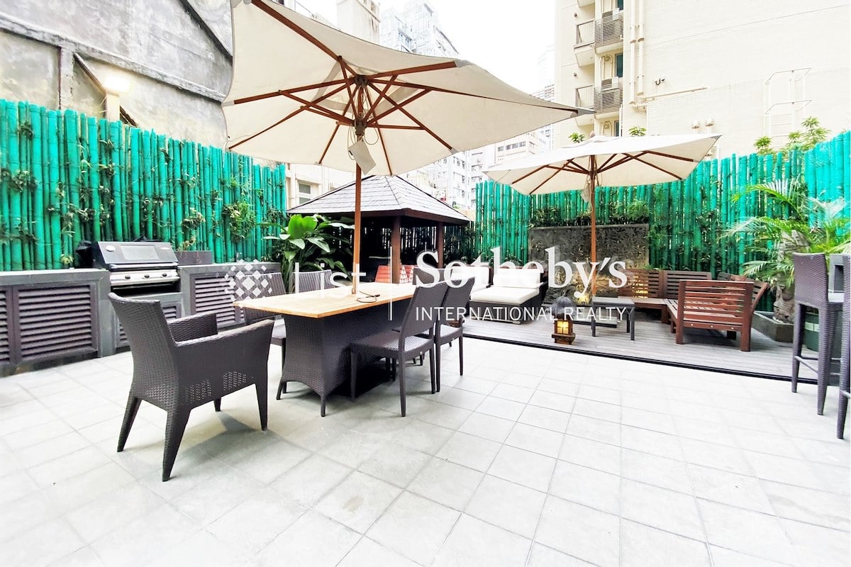 Million City 万城阁 | Private Terrace off Living Room