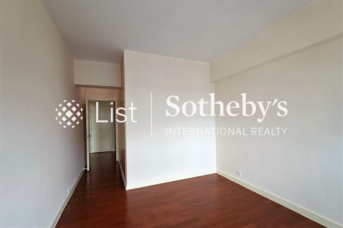 Fairmont Gardens 翠錦園 | Second Bedroom