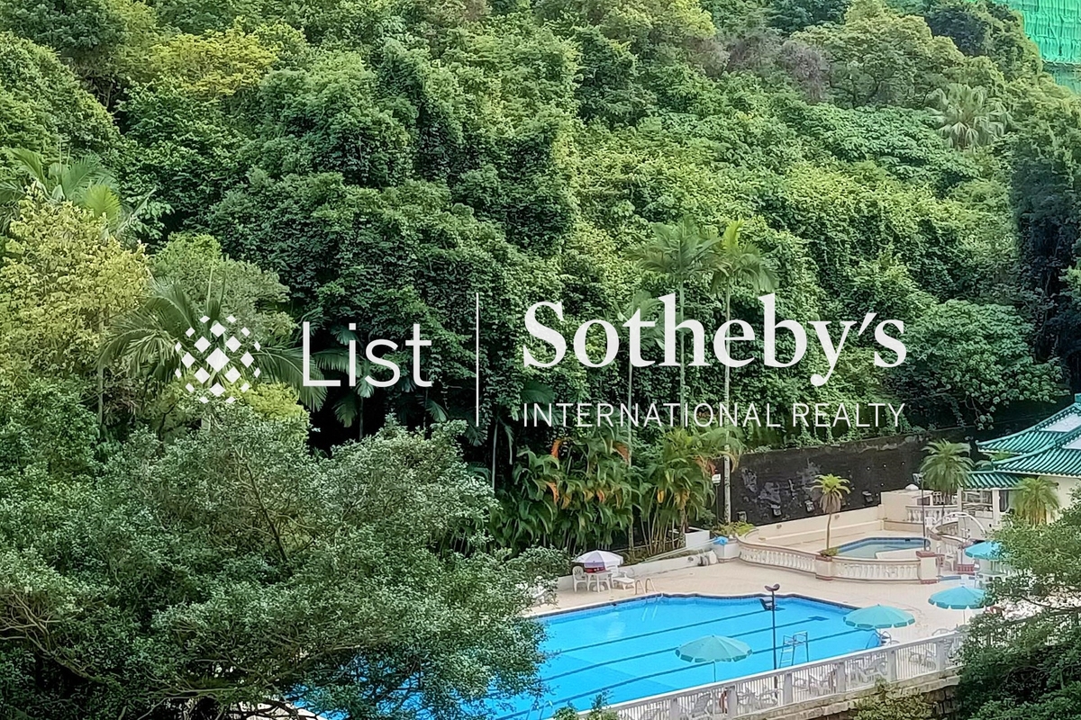 Fairmont Gardens 翠錦園 | View from Third Bedroom