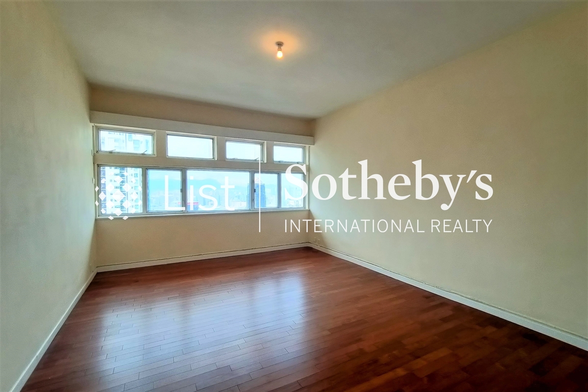 Fairmont Gardens 翠錦園 | Master Bedroom