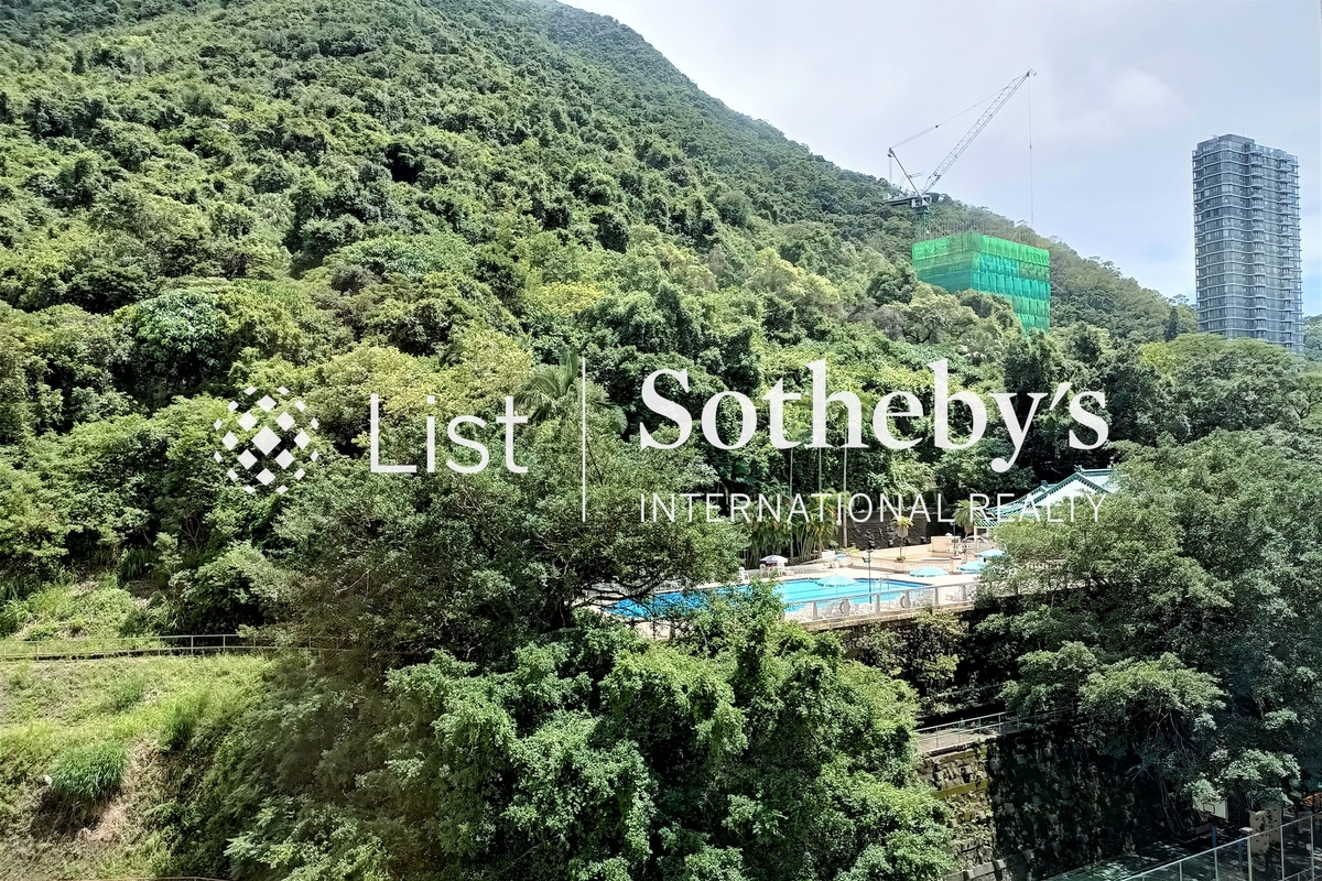 Fairmont Gardens 翠錦園 | View from Third Bedroom