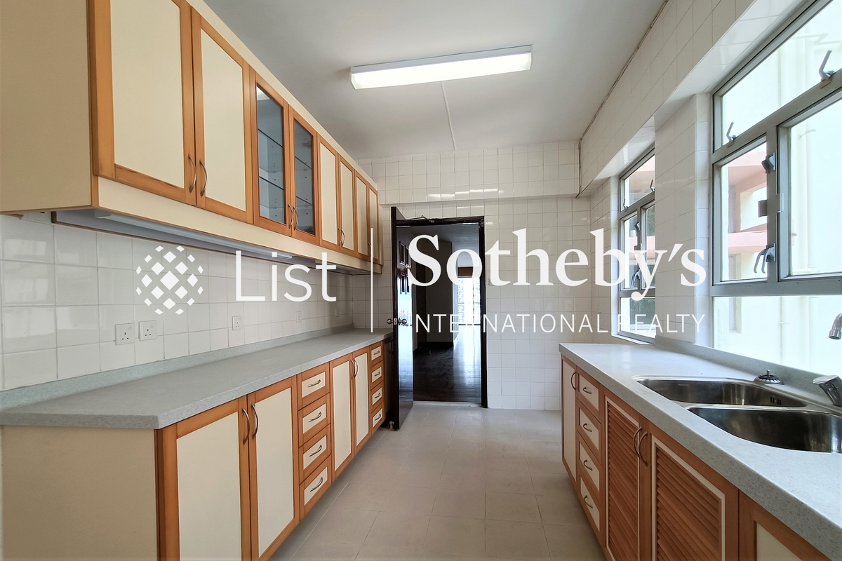 Fairmont Gardens 翠錦園 | Kitchen