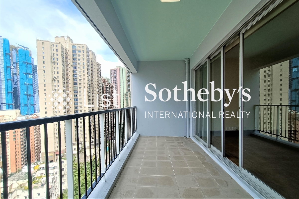 Fairmont Gardens 翠锦园 | Balcony off Living and Dining Room