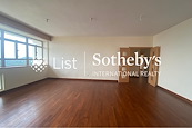 111 Mount Butler Road 毕拉山道111号 | Living and Dining Room