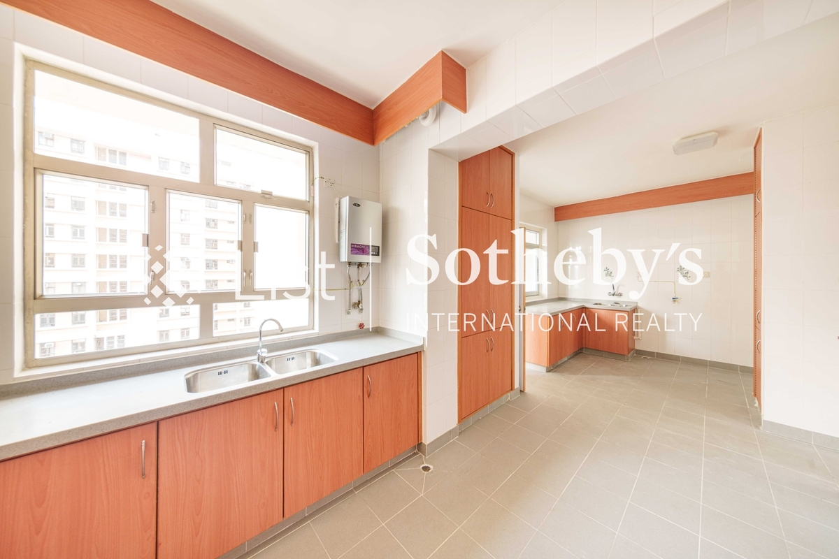 111 Mount Butler Road 畢拉山道111號 | Kitchen