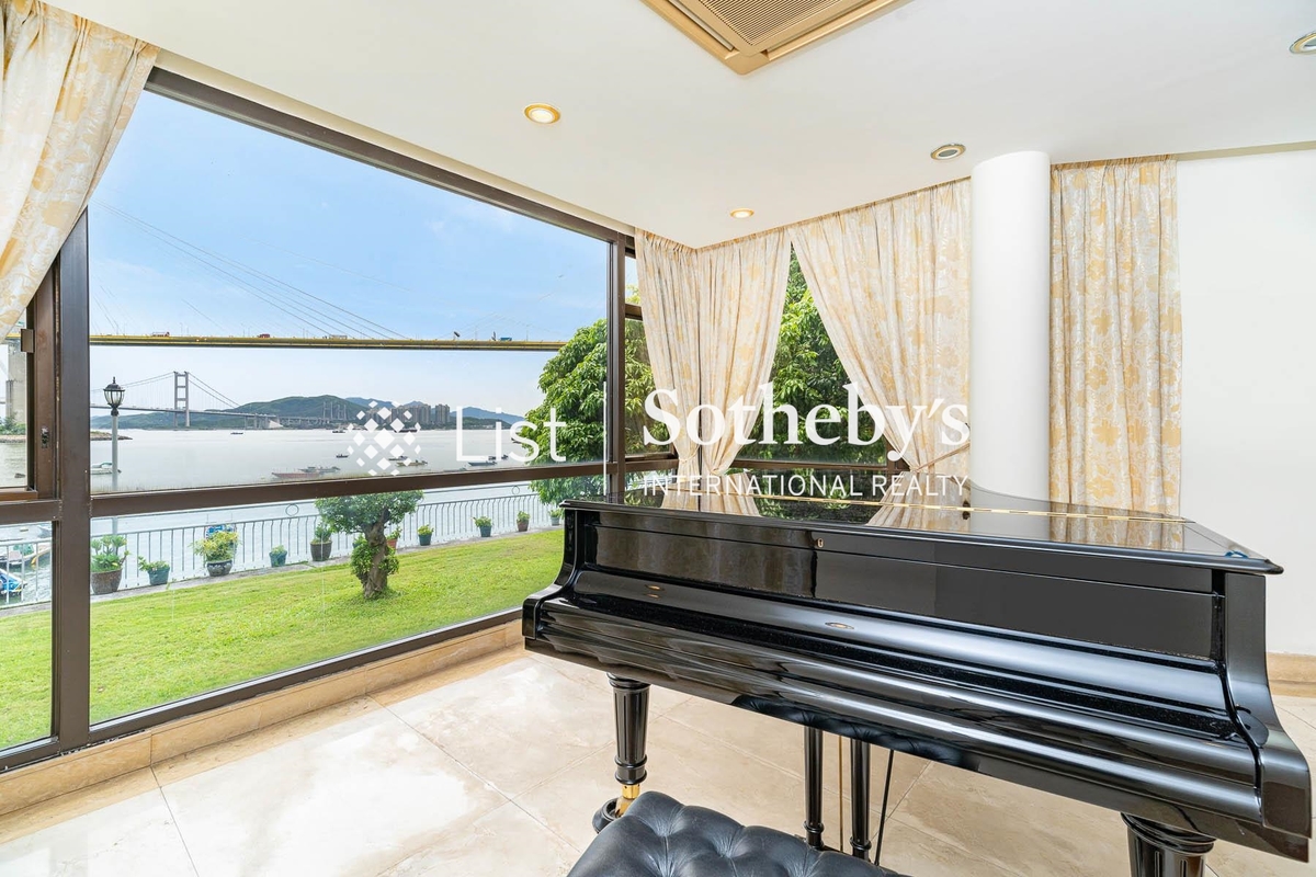 Ting Kau Detached House 汀九段獨立屋 | Living Area