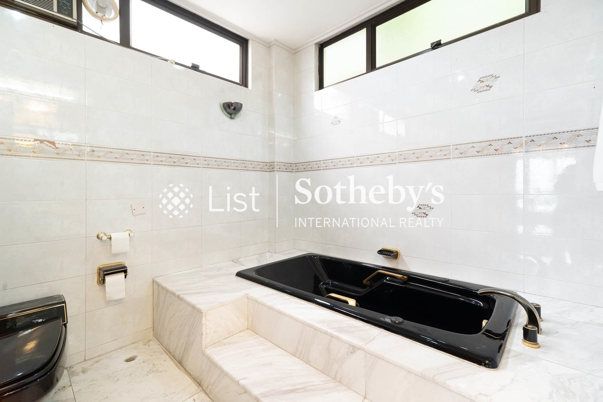 Ting Kau Detached House 汀九段獨立屋 | Master Bathroom