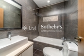Marina Cove 匡湖居 | Guest Bathroom