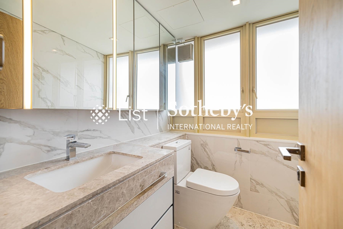 St. Joan Court 勝宗大廈 | Guest Powder Room