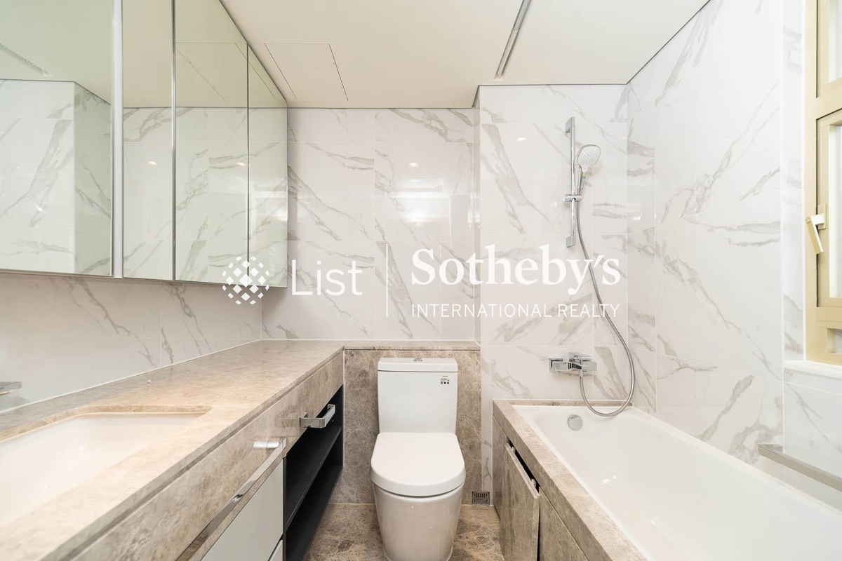 St. Joan Court 勝宗大廈 | Master Bathroom