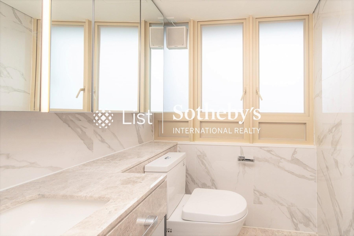 St. Joan Court 勝宗大廈 | Guest Powder Room