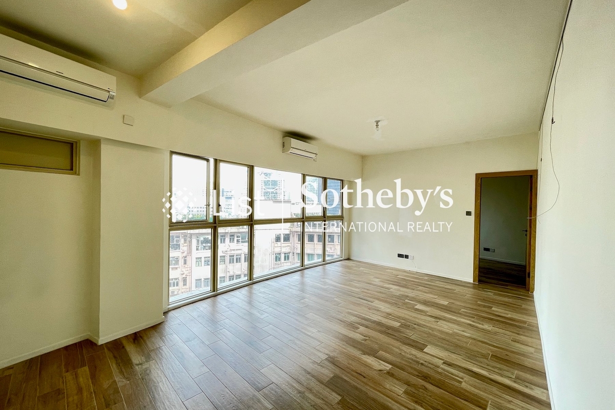 St. Joan Court 勝宗大廈 | Living and Dining Room