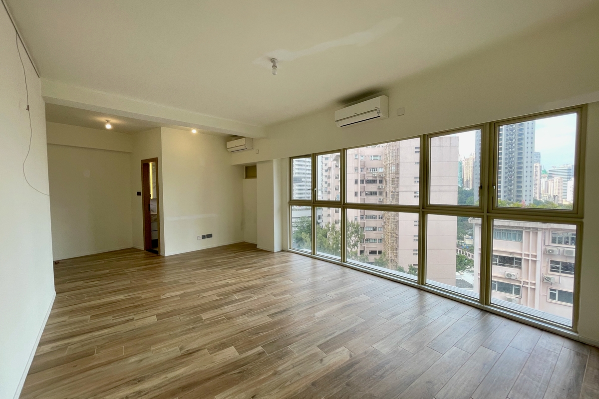 St. Joan Court 勝宗大廈 | Living and Dining Room