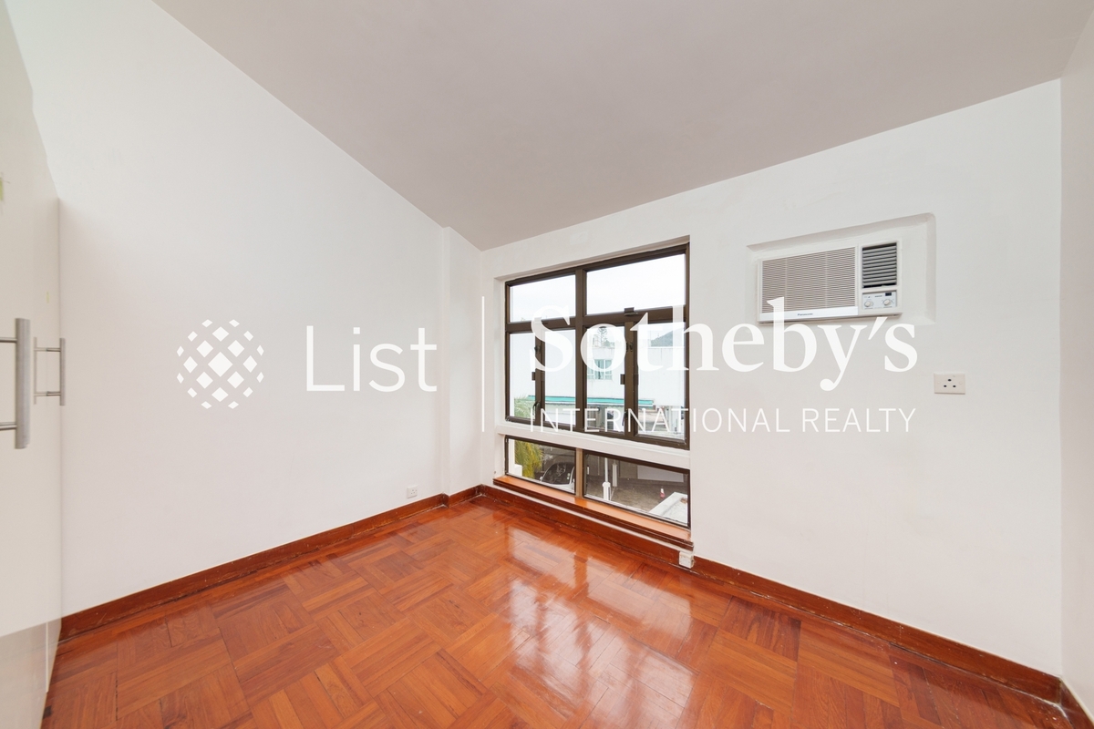 Pan Long Villa 碧浪别墅 | Fourth Bedroom