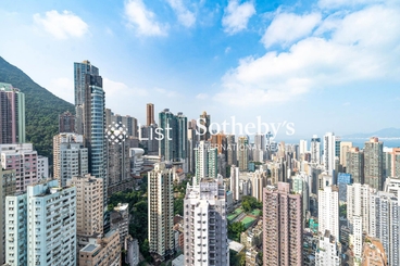 Centre Stage 聚賢居 | 