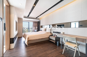 Centre Stage 聚賢居 | 