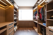 Centre Stage 聚賢居 | Walk-in Closet in Master Bedroom