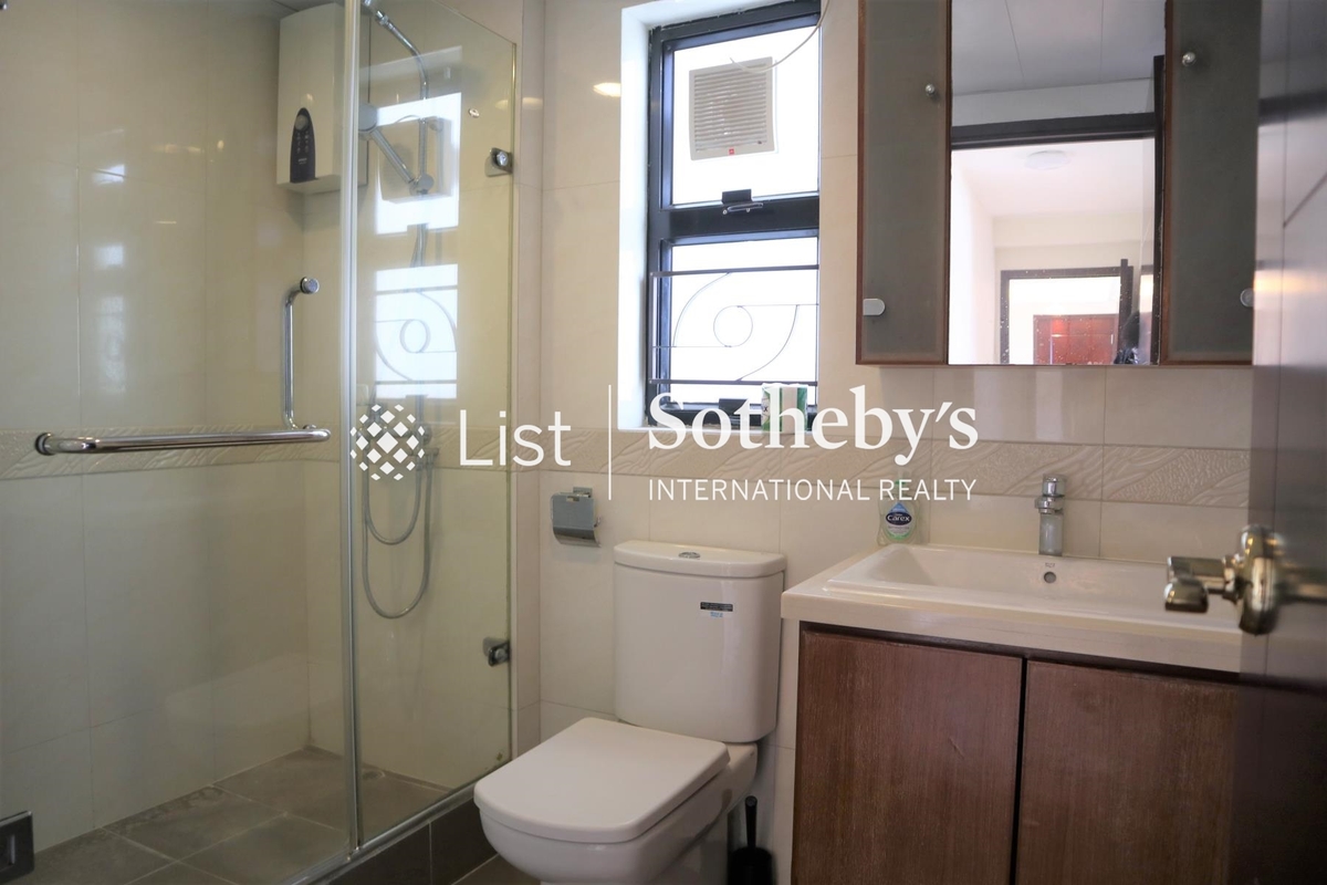 Braemar Hill Mansions 賽西湖大廈 | Guest Bathroom