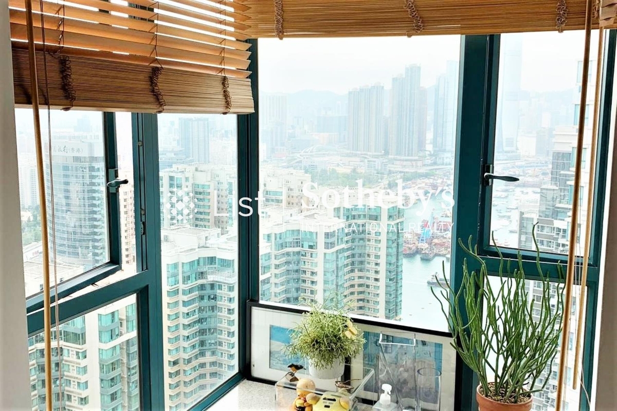 The Long Beach 浪澄灣 | Living and Dining Room