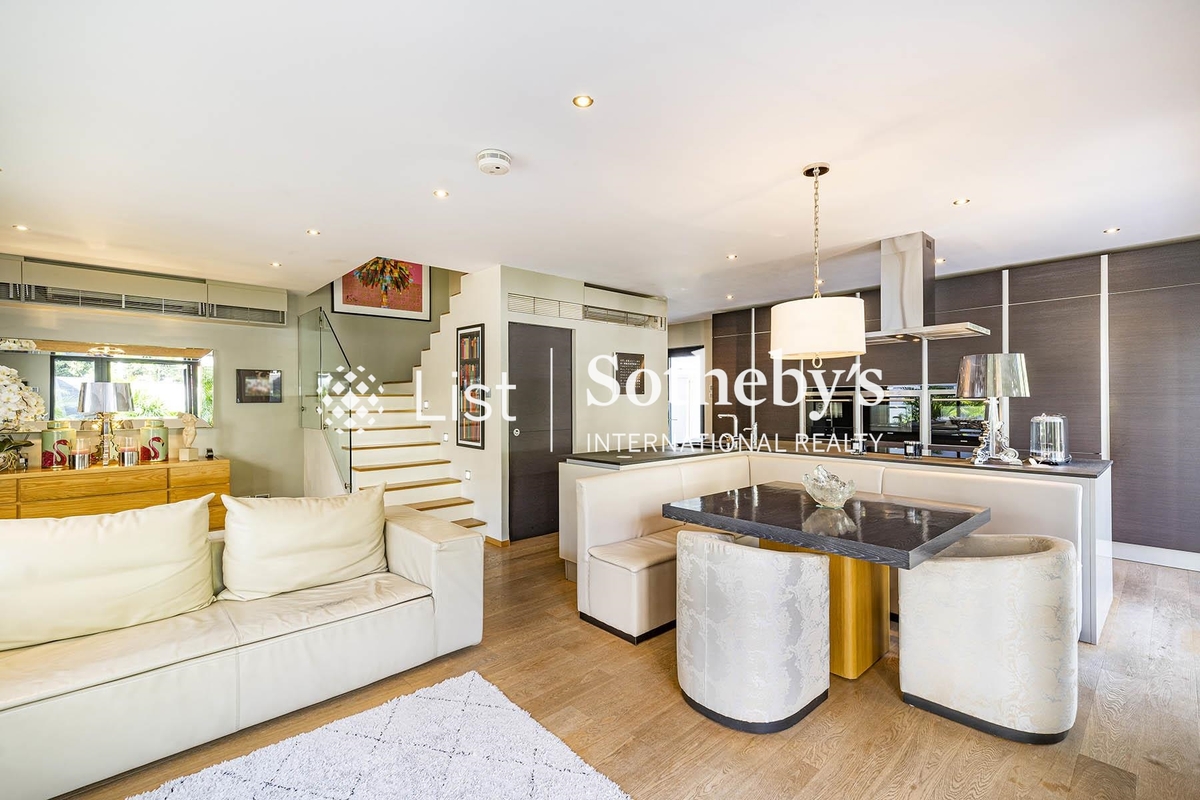 Ha Yeung 下洋 | Living and Dining Room