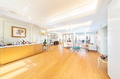 Trafalgar Court 大宝阁 | Living and Dining Room