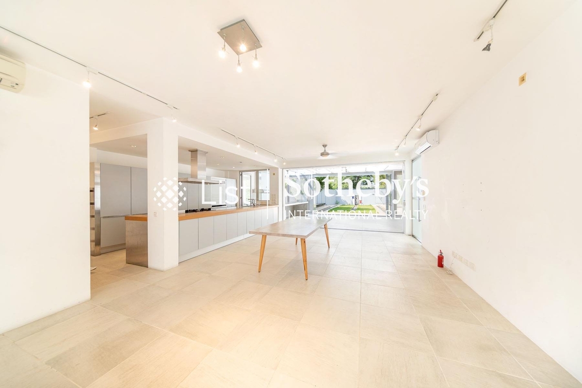 Fung Ying Villa 丰盈小筑 | Living and Dining Room