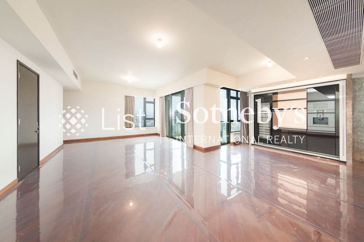 Ultima 天铸 | Living and Dining Room