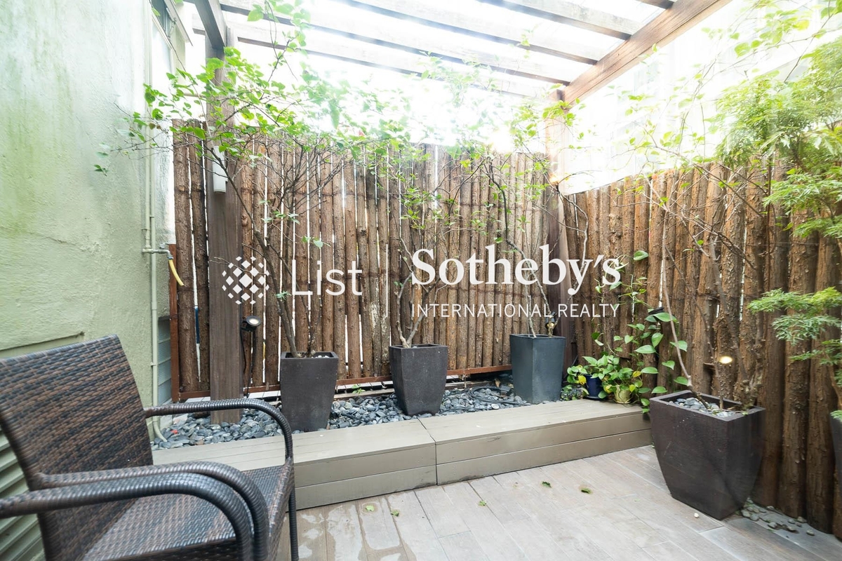 Apartment O (Causeway Bay) 開平道5及5A號 | Private Terrace off Dining Room