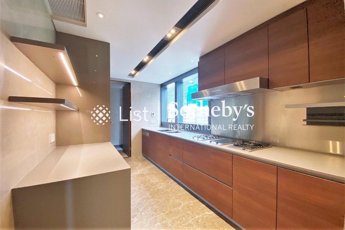 University Heights 大學閣 | Kitchen